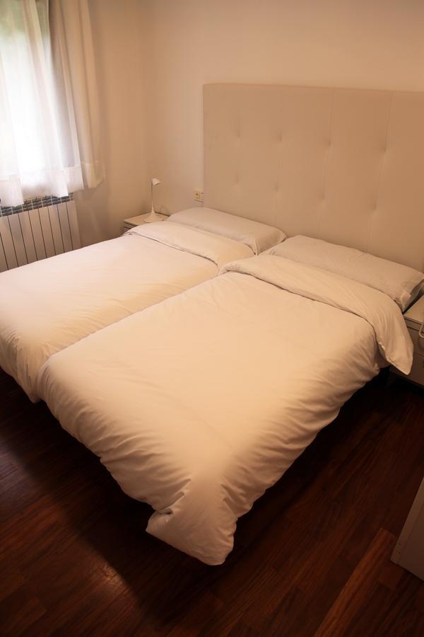 Txikierdi Alde Auto Check-In Hotel Oiartzun Eksteriør billede